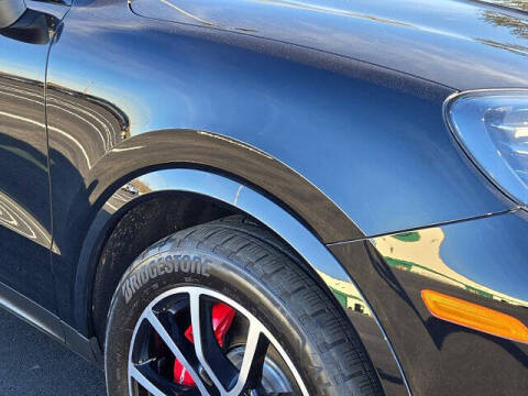 2024 Porsche Cayenne S