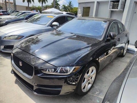 2017 Jaguar XE 25t Premium