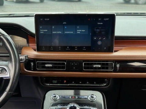 2022 Lincoln Nautilus Reserve