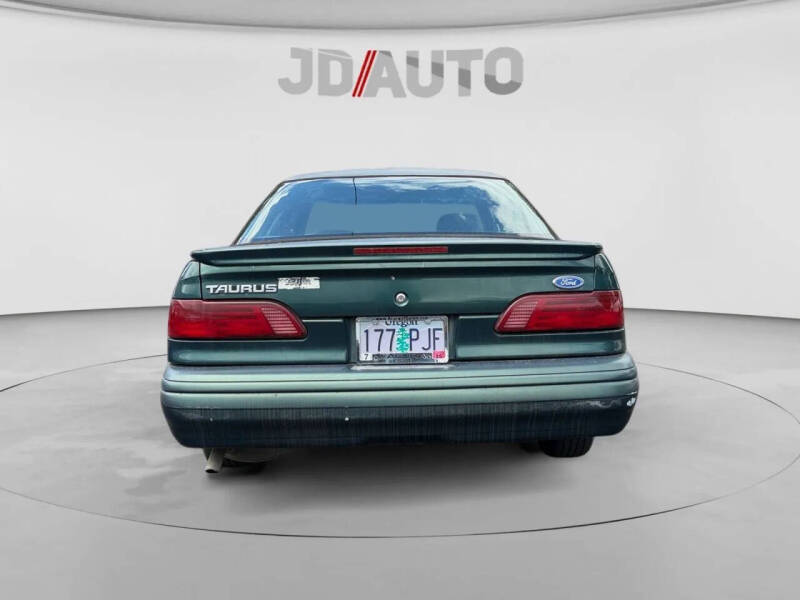 1995 Ford Taurus