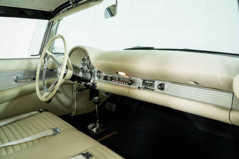 1957 Ford Thunderbird