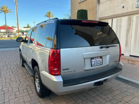 2011 GMC Yukon SLE