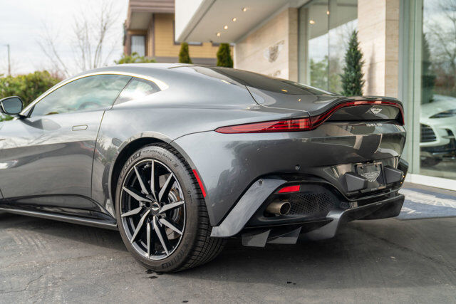 2019 Aston Martin Vantage 44