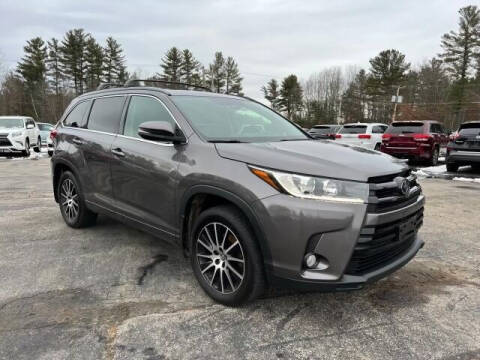 2017 Toyota Highlander for sale at DAHER MOTORS OF KINGSTON in Kingston NH