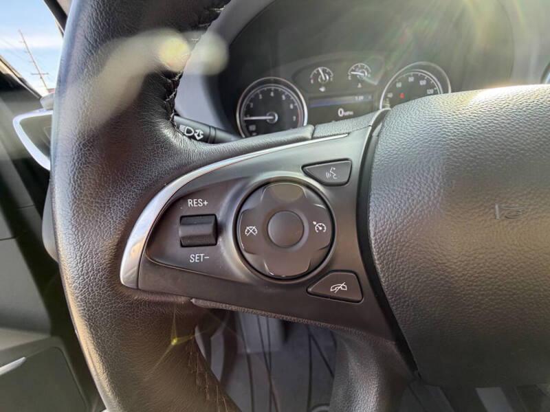 2021 Buick Enclave Essence