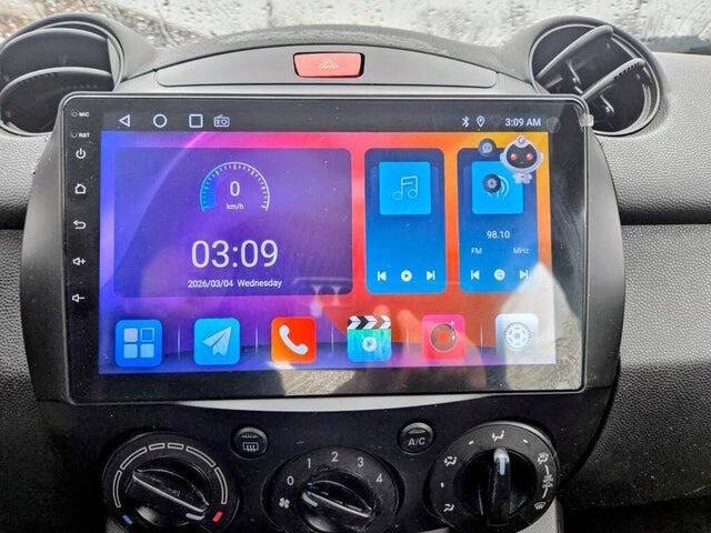 2011 Mazda MAZDA2 Touring