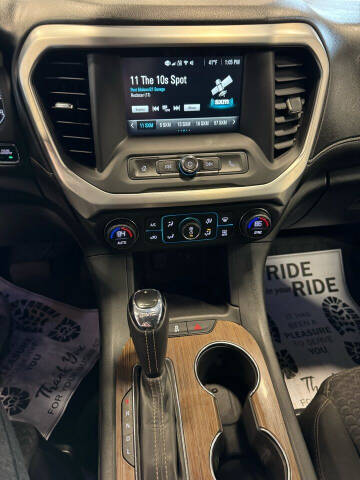 2017 GMC Acadia SLE-1