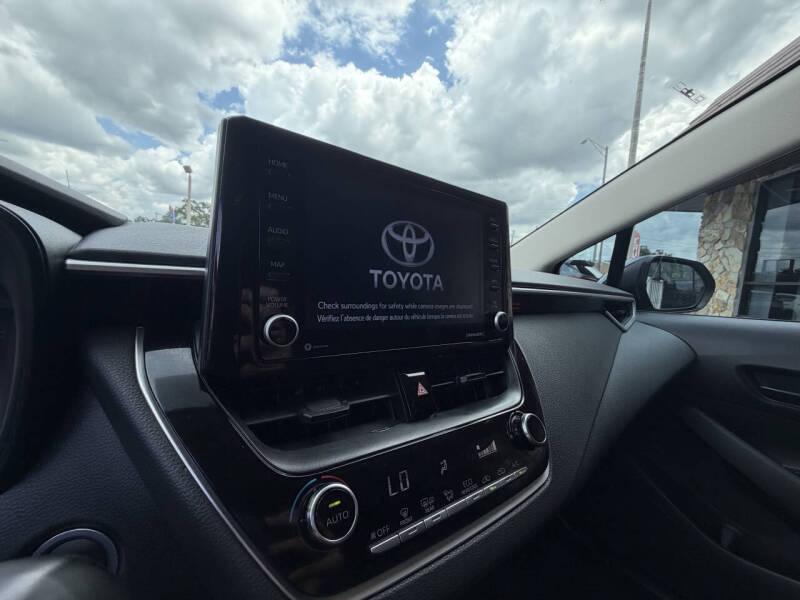 2022 Toyota Corolla LE