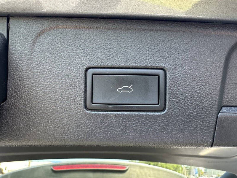 2024 Volkswagen Atlas SE