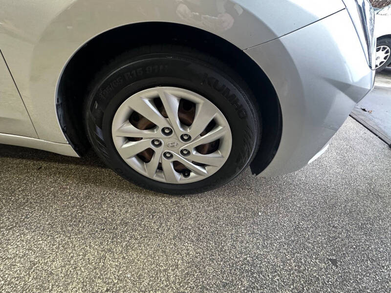 2019 Hyundai Elantra