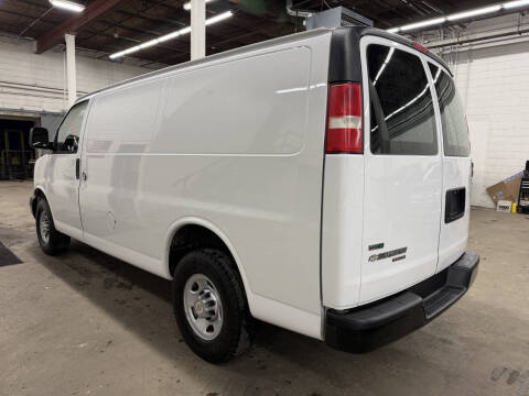2011 Chevrolet Express 2500