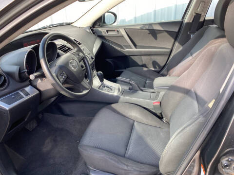 2011 Mazda MAZDA3 i Touring