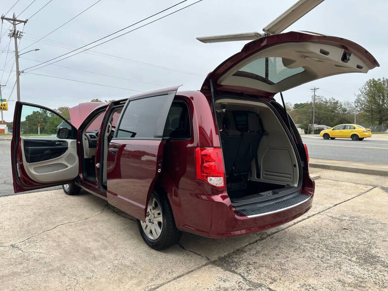 2019 Dodge Grand Caravan SE photo 13