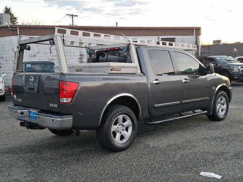 2004 Nissan Titan SE