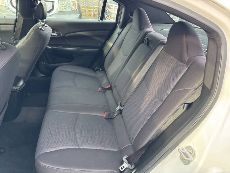 2014 Chrysler 200 Touring