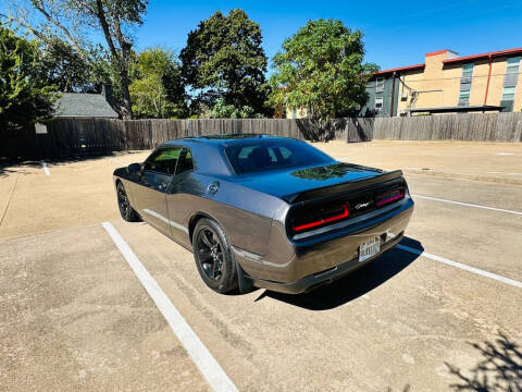 2015 Dodge Challenger SXT