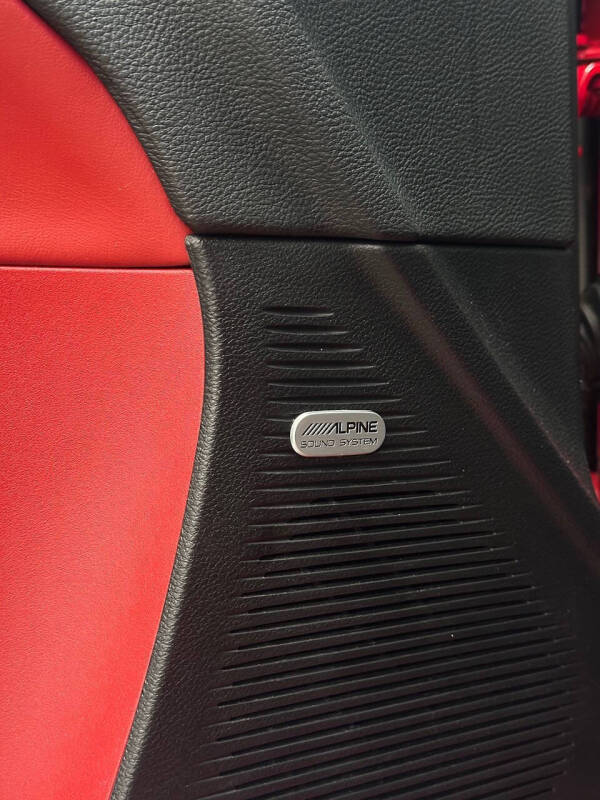 2015 Dodge Challenger R/T Plus
