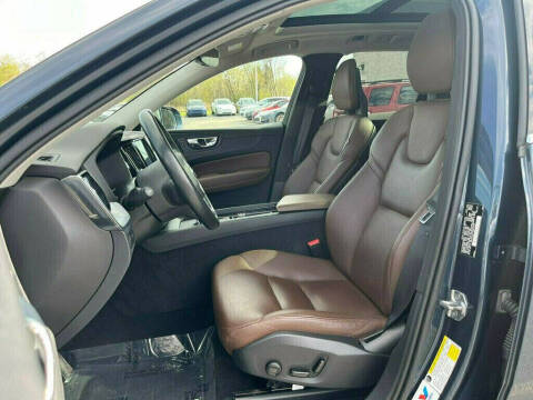 2018 Volvo XC60 T5 Momentum