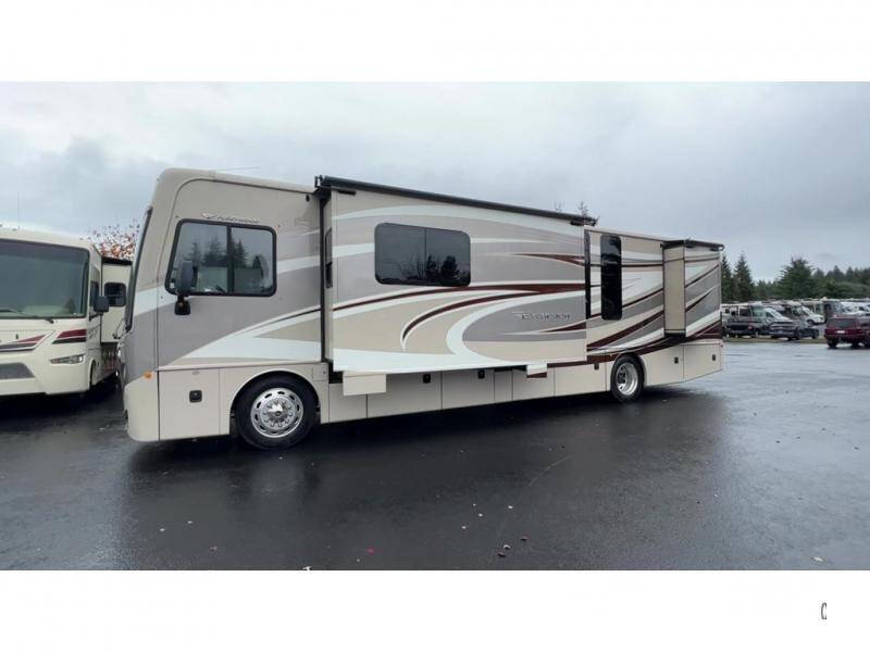 2014 Freightliner XCS Chassis