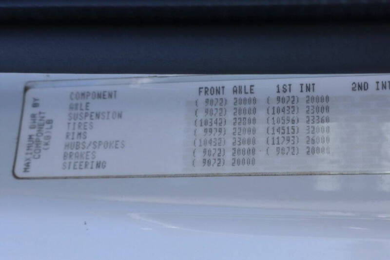 2013 Freightliner M2 112