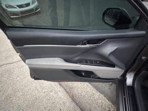 2022 Toyota Camry LE