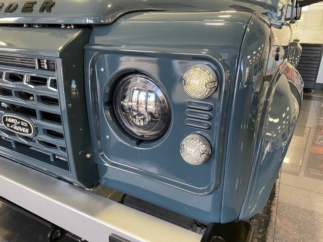 1997 Land Rover Defender 12
