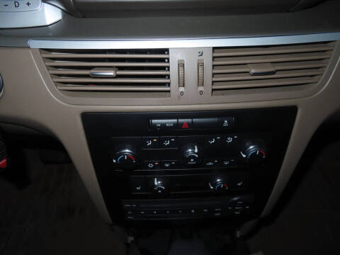 2012 Volkswagen Routan