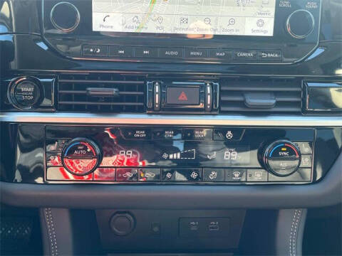 2025 Nissan Pathfinder Platinum