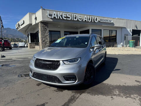 2021 Chrysler Pacifica for sale at Lakeside Auto Brokers in Colorado Springs CO