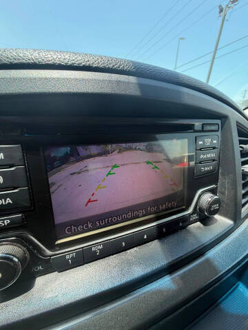 2017 Nissan Quest SV