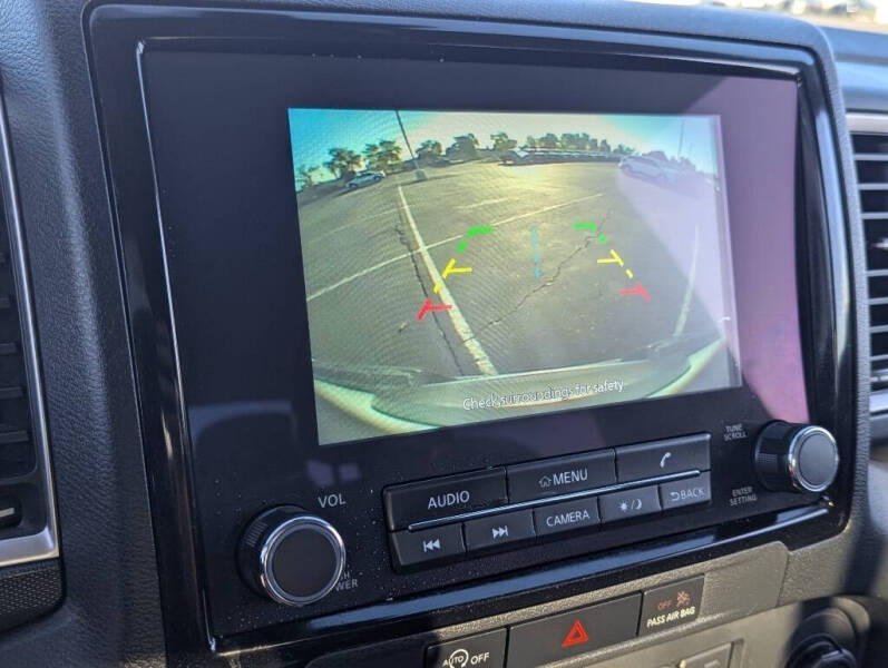 2024 Nissan Frontier SV