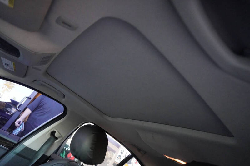 2015 BMW 5 Series 528i