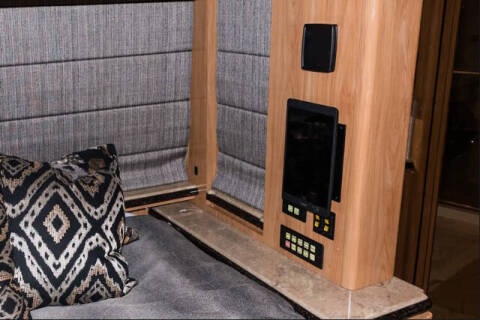 2008 Prevost Marathon XL45