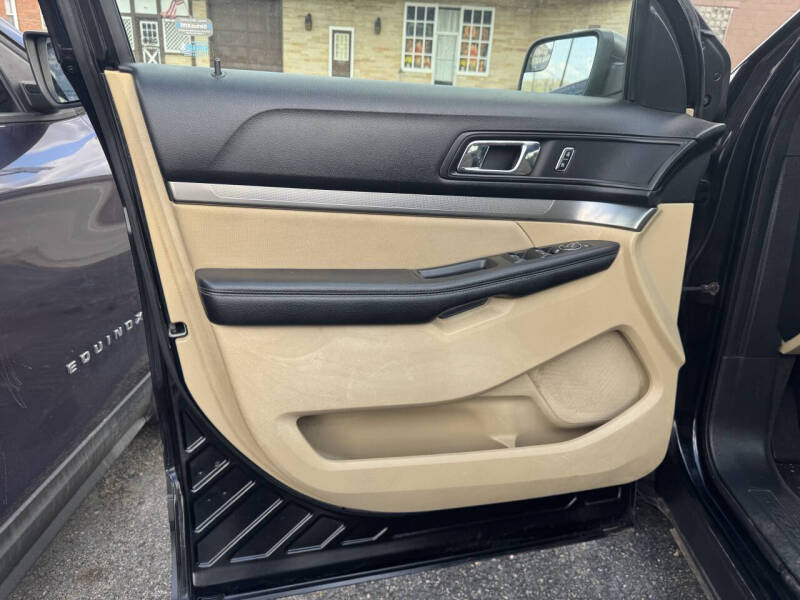 2017 Ford Explorer