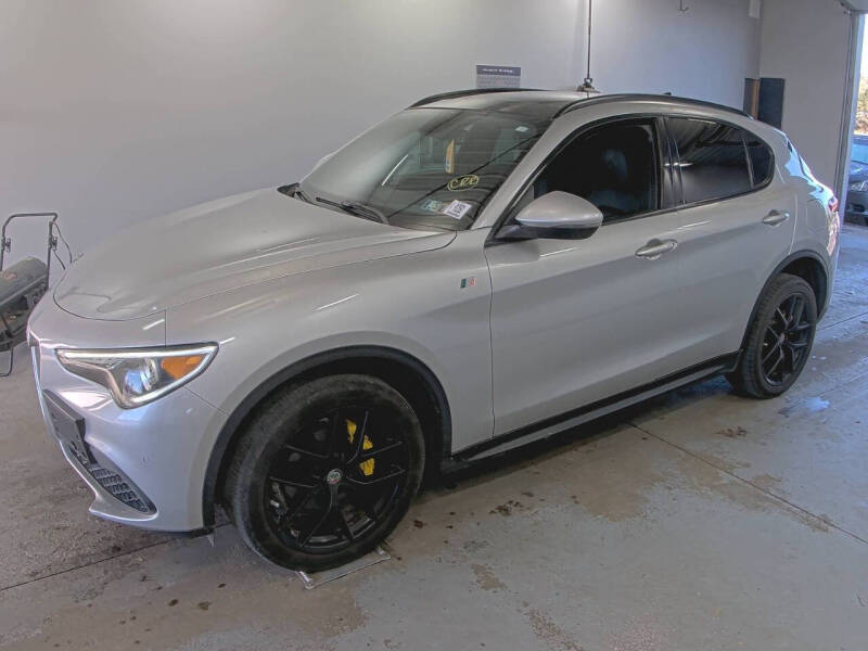 2019 Alfa Romeo Stelvio Ti Sport's photo