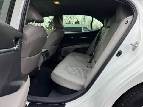 2021 Toyota Camry Hybrid SE