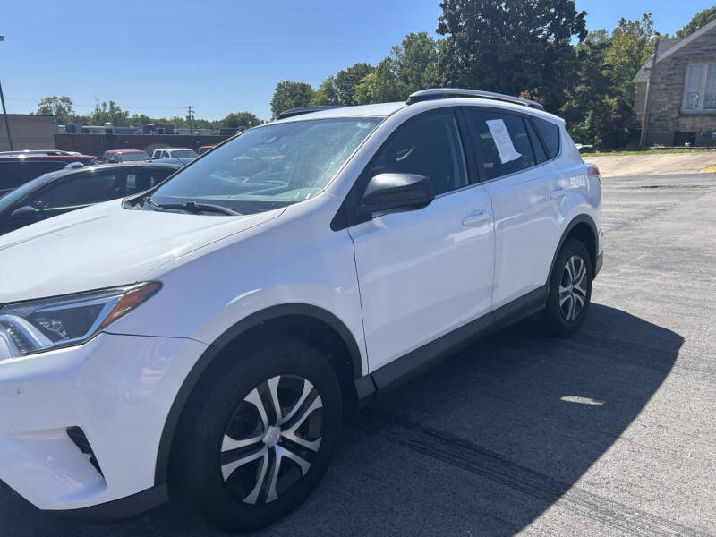2017 Toyota RAV4 LE
