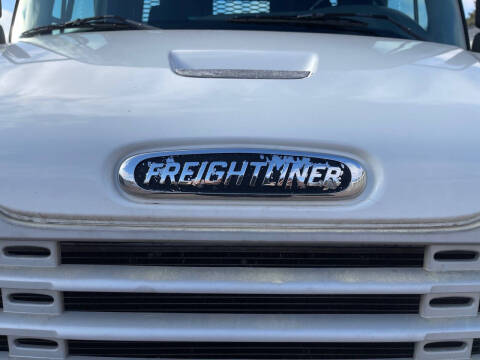 2012 Freightliner Business class M2