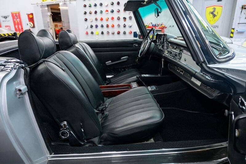 1970 Mercedes-Benz 280-Class