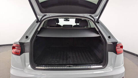 2022 Audi Q8 quattro Premium 55 TFSI