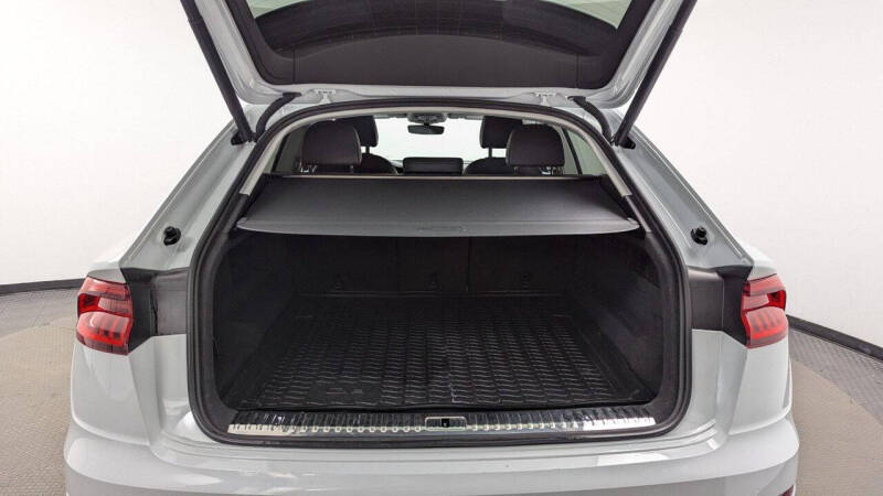 2022 Audi Q8 quattro Premium 55 TFSI