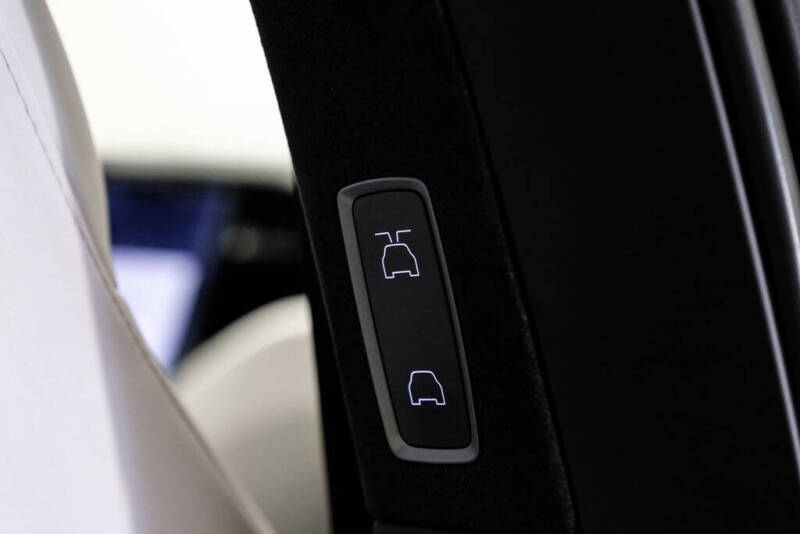 2020 Tesla Model X Long Range