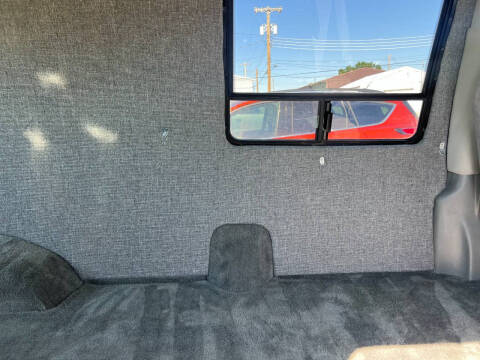 2005 Ford E-Series E-250