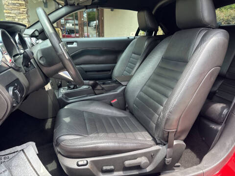 2006 Ford Mustang GT Deluxe