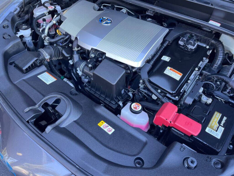 2022 Toyota Prius L Eco