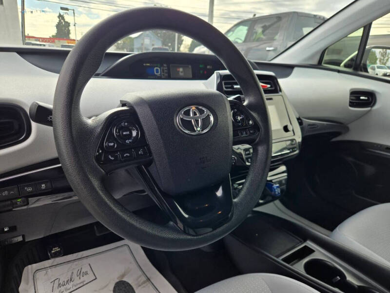 2019 Toyota Prius LE AWD-e