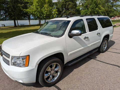 2008 Chevrolet Suburban for sale at Car Dude in Madison Lake MN