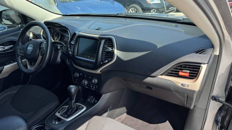 2017 Jeep Cherokee Latitude
