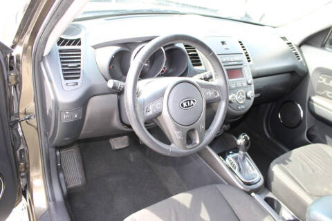 2012 Kia Soul +
