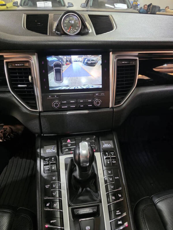 2017 Porsche Macan S